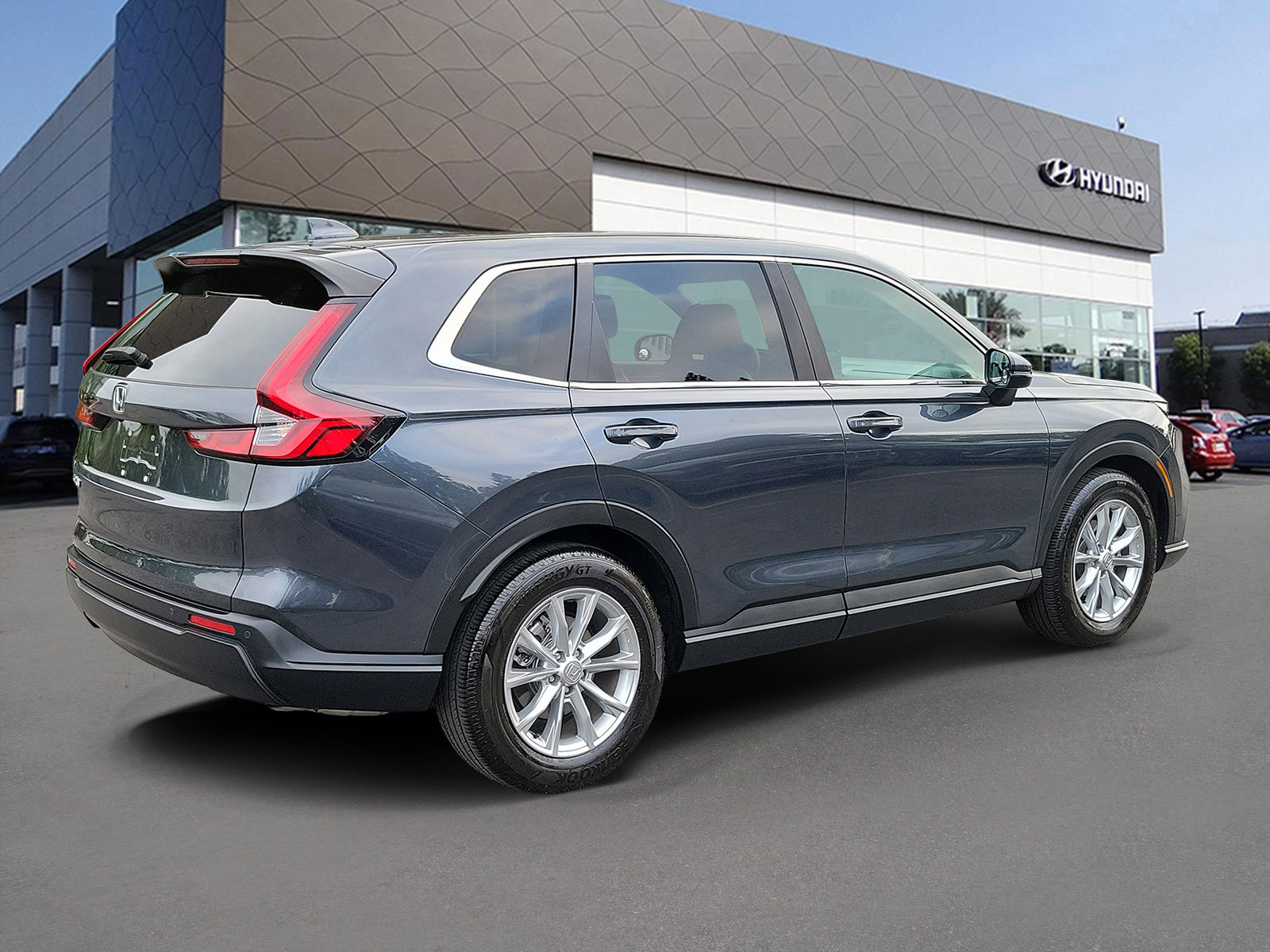 Used 2024 Honda CR-V EX-L image 2
