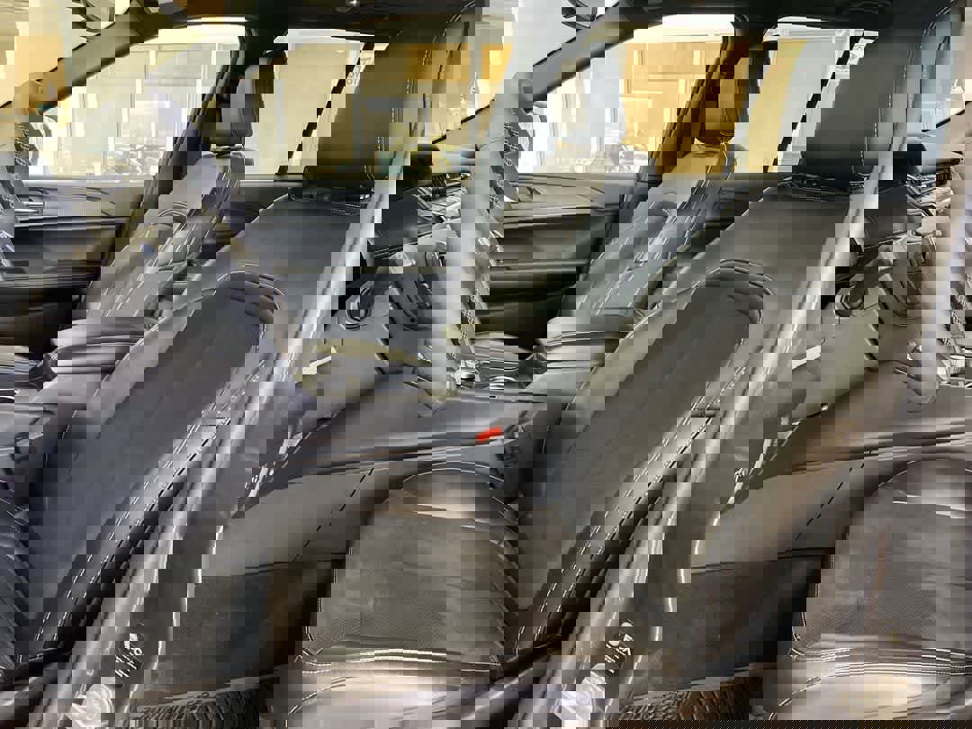 Used 2024 Jeep Grand Cherokee Altitude image 11