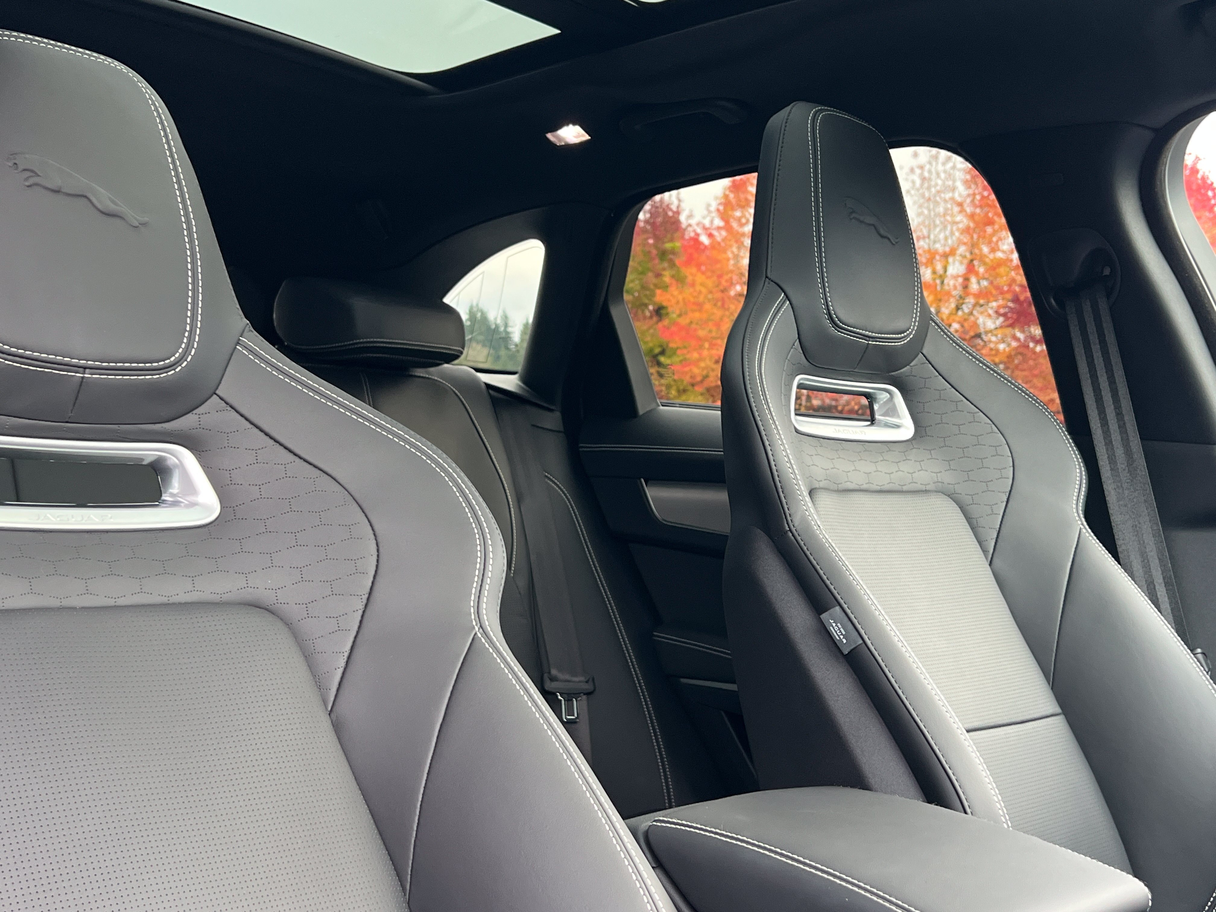 New 2026 Jaguar F-PACE R-Dynamic S AWD/4WD image 13