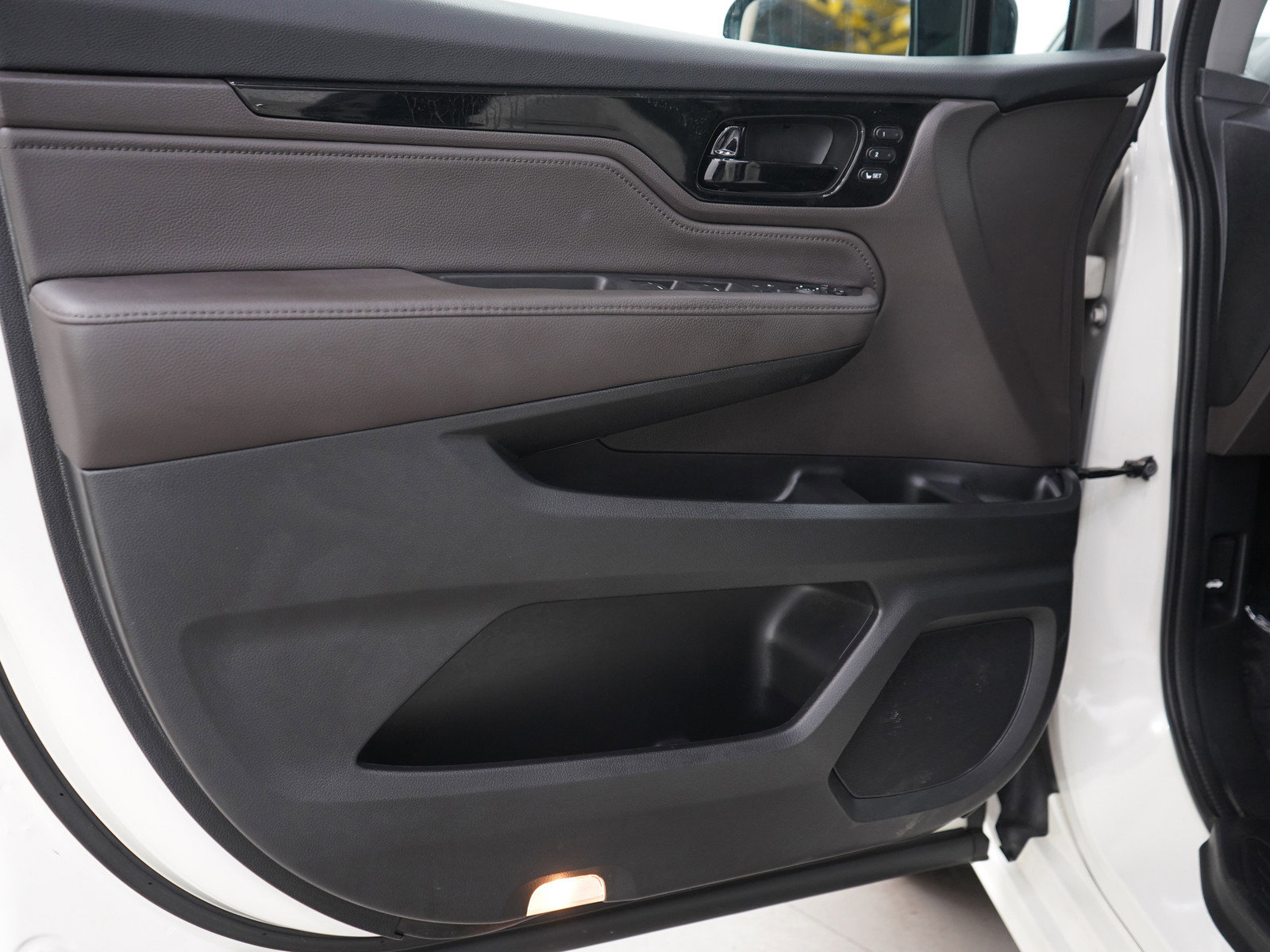 Used 2018 Honda Odyssey Elite image 23