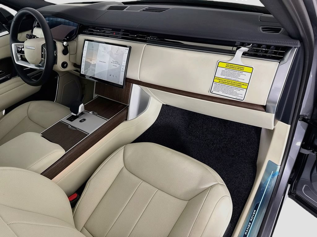 New 2026 Land Rover Range Rover SE AWD/4WD image 17