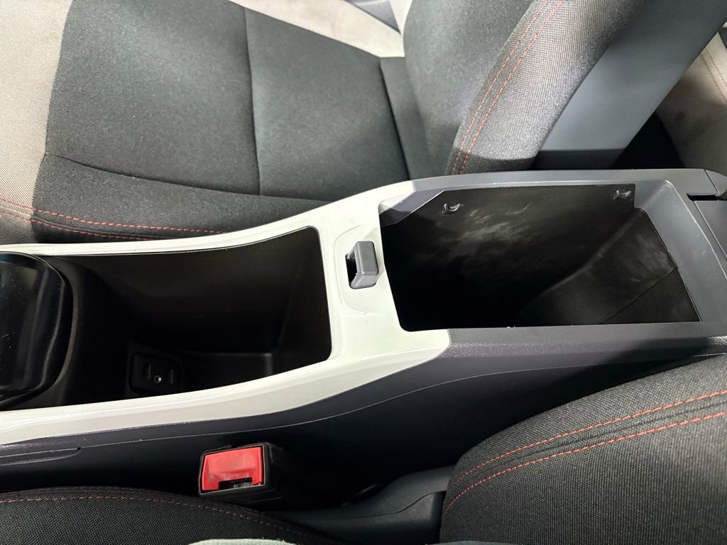 Used 2021 Chevrolet Bolt LT image 36