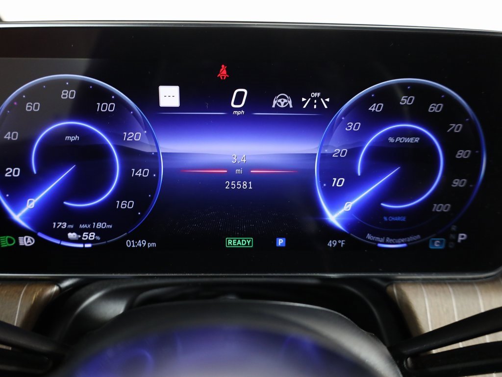 Used 2023 Mercedes-Benz EQE 500 4MATIC SUV w/ Pinnacle Trim Package image 16