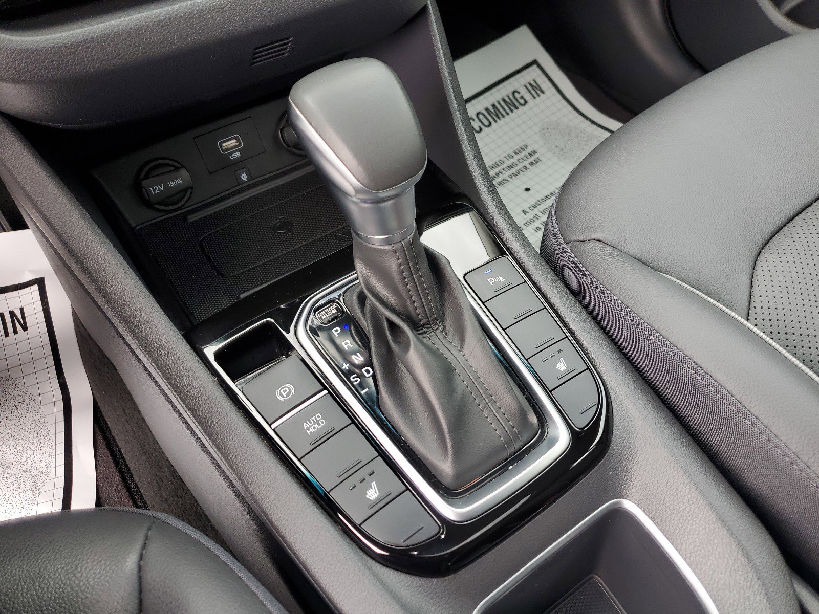 Used 2020 Hyundai Ioniq Limited image 31