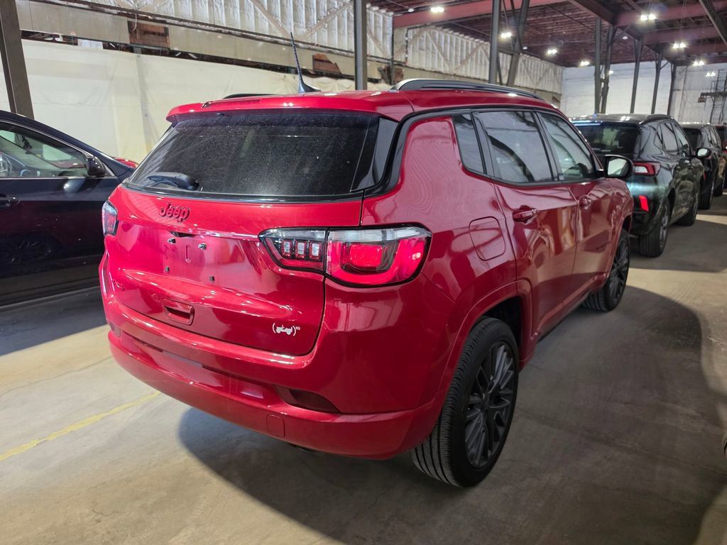 Used 2022 Jeep Compass Limited AWD/4WD image 2