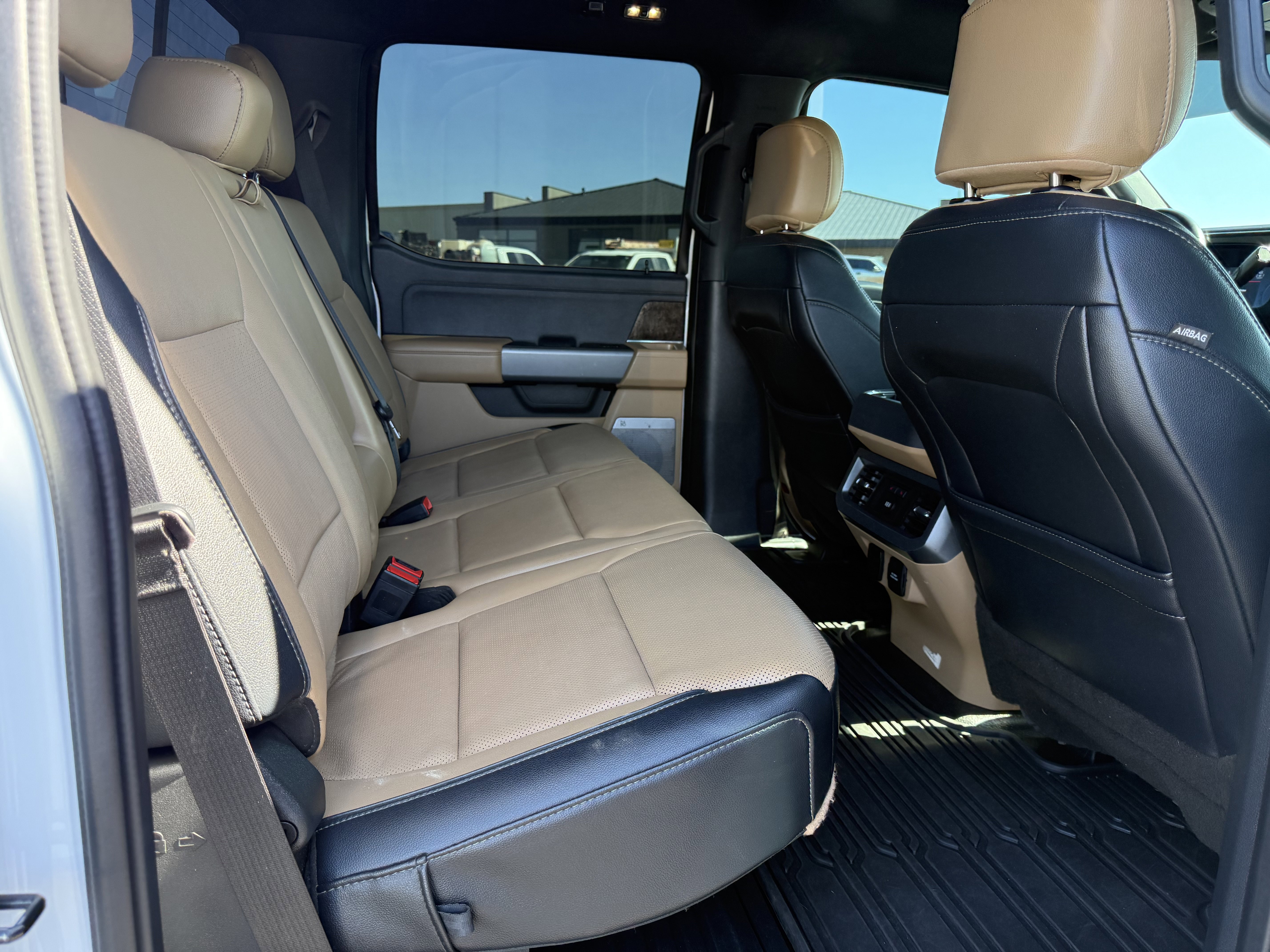 Used 2023 Ford F450 Lariat w/ Lariat Ultimate Package image 11