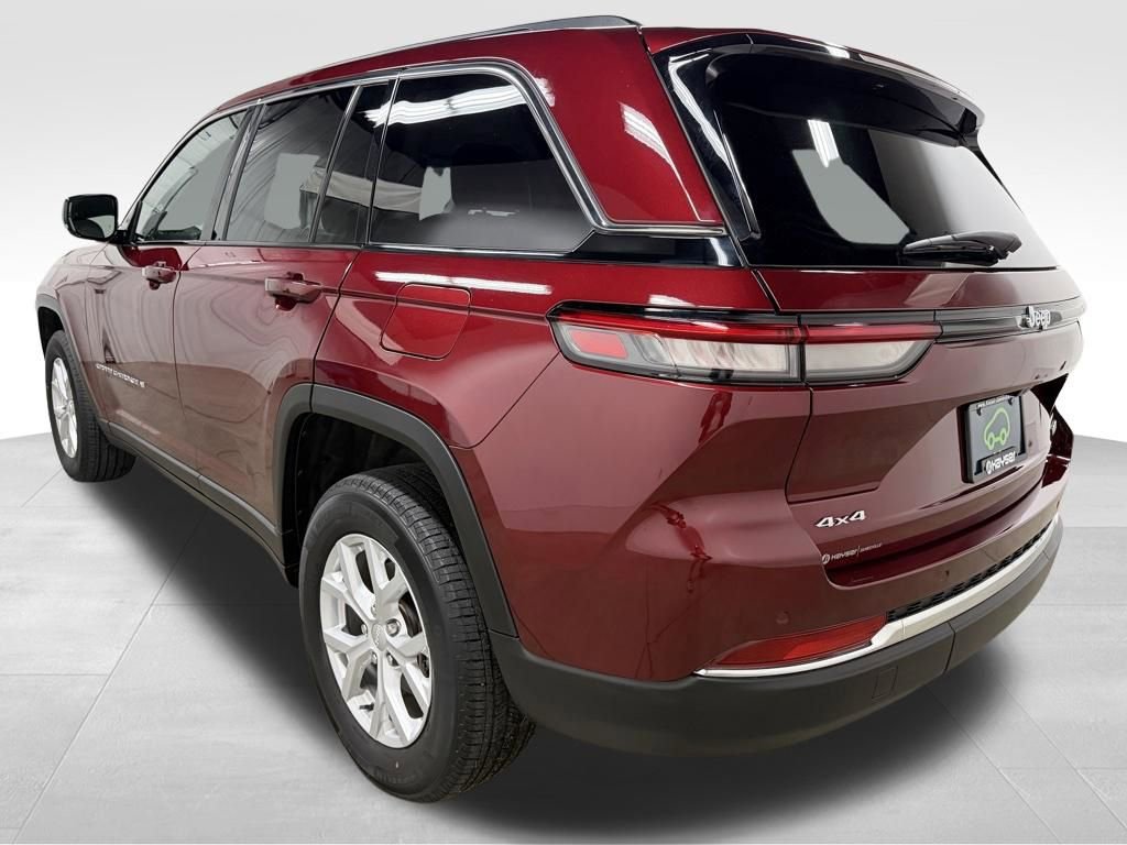 Used 2023 Jeep Grand Cherokee Limited AWD/4WD image 5