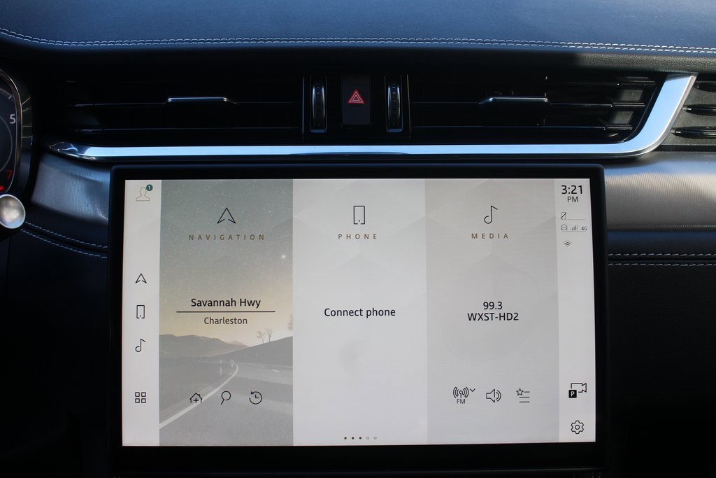 Used 2024 Jaguar F-PACE R-Dynamic S image 18