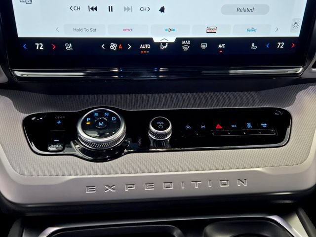 New 2026 Ford Expedition Active RWD image 14