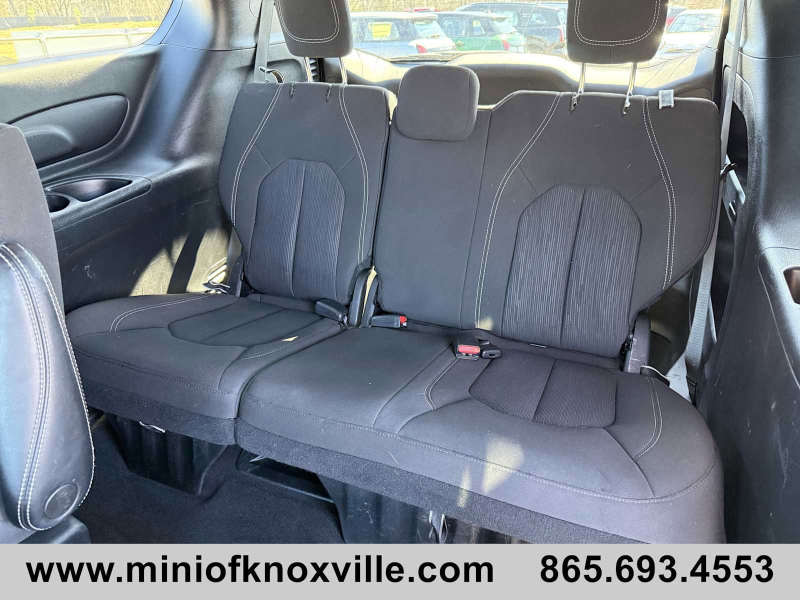 Used 2022 Chrysler Pacifica Touring image 30