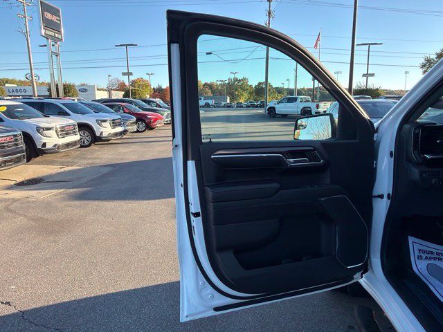 Used 2024 Chevrolet Silverado 1500 LT AWD/4WD image 13