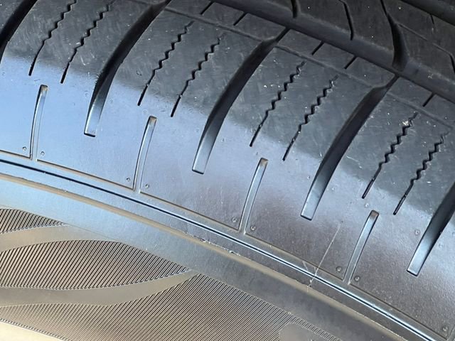 Used 2021 Jeep Grand Cherokee Laredo image 8