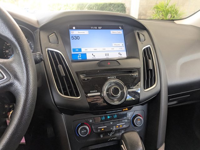 Used 2017 Ford Focus SEL FWD image 10