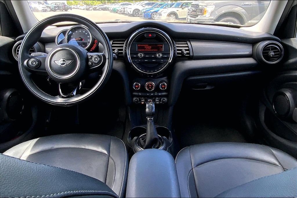 Used 2016 MINI Cooper 4-Door Hardtop FWD image 8