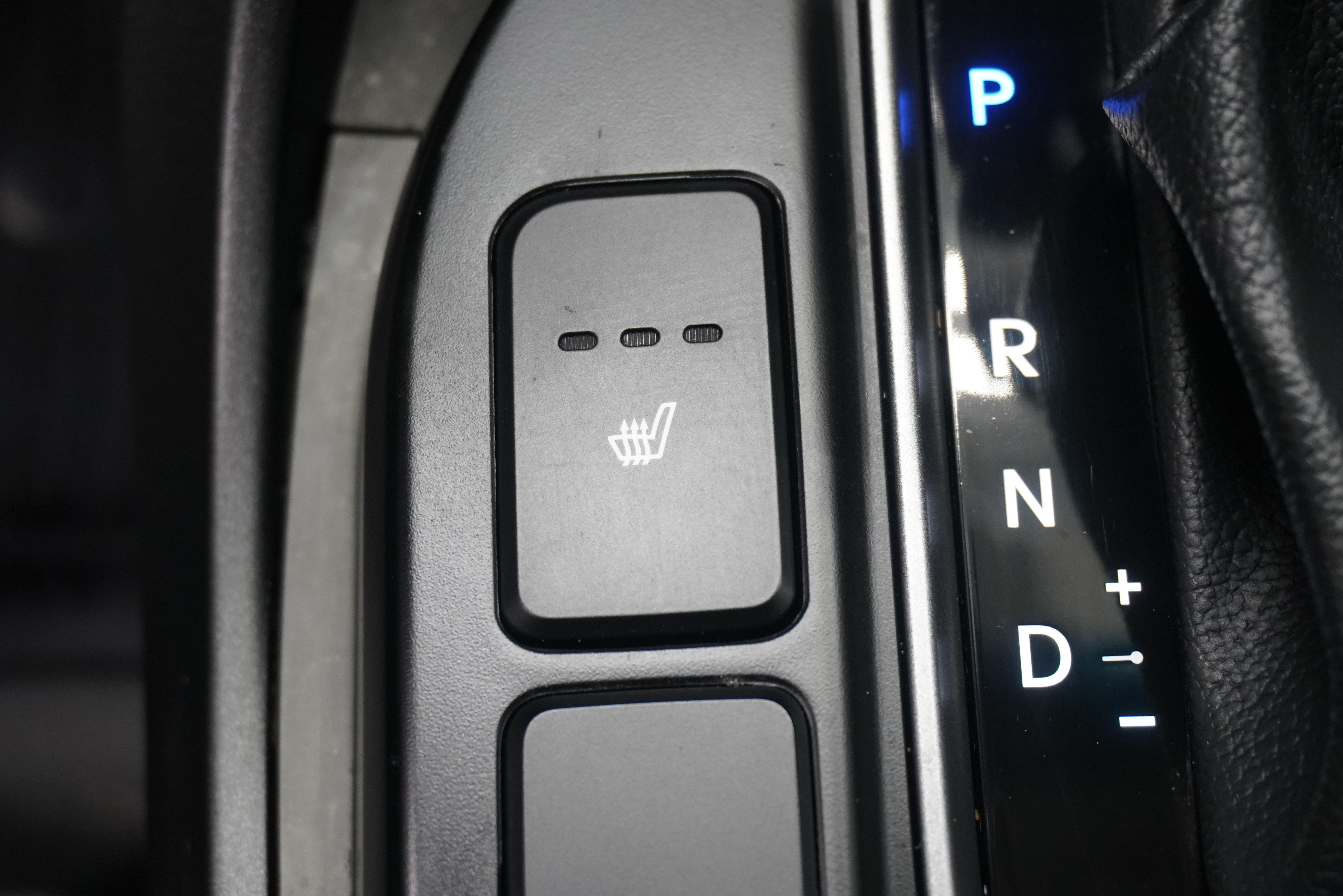 Used 2013 Hyundai Santa Fe Sport w/ Technology Pkg FWD image 21