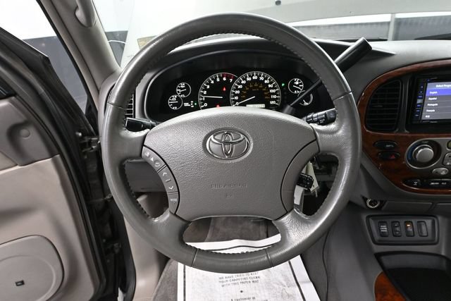 Used 2005 Toyota Sequoia Limited AWD/4WD image 24