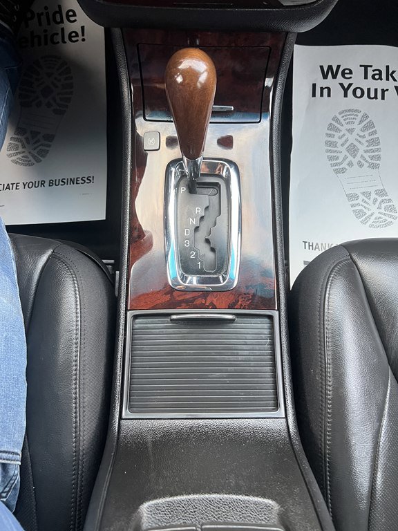 Used 2011 Cadillac DTS Premium image 20