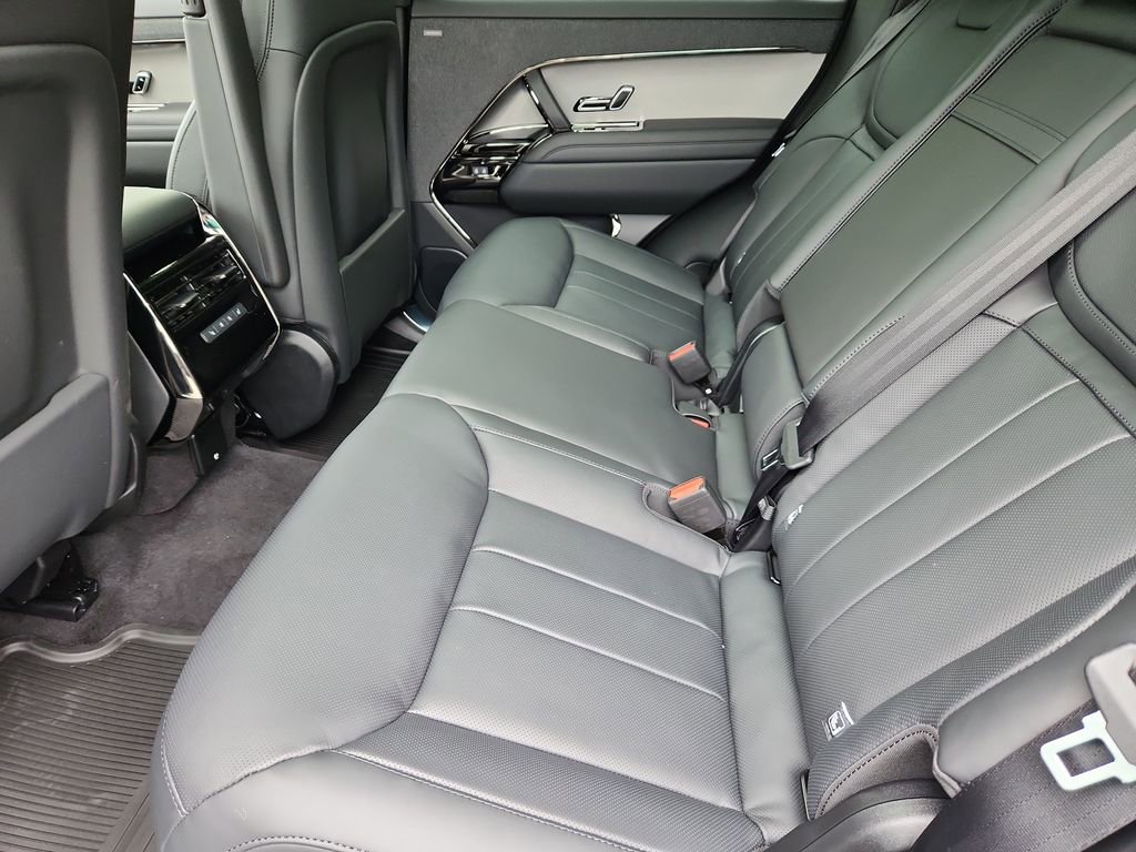 New 2026 Land Rover Range Rover Sport SE AWD/4WD image 5