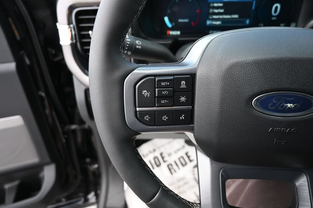 New 2026 Ford F250 Lariat w/ Black Appearance Package AWD/4WD image 30