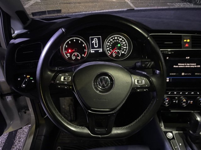 Used 2018 Volkswagen Golf SEL image 19