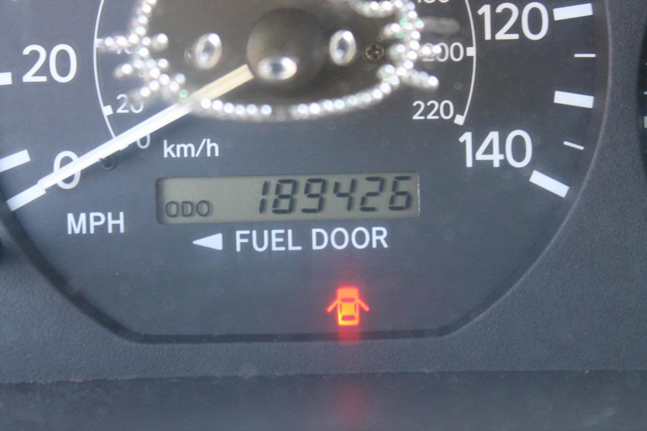 Used 2001 Toyota Camry LE FWD image 14