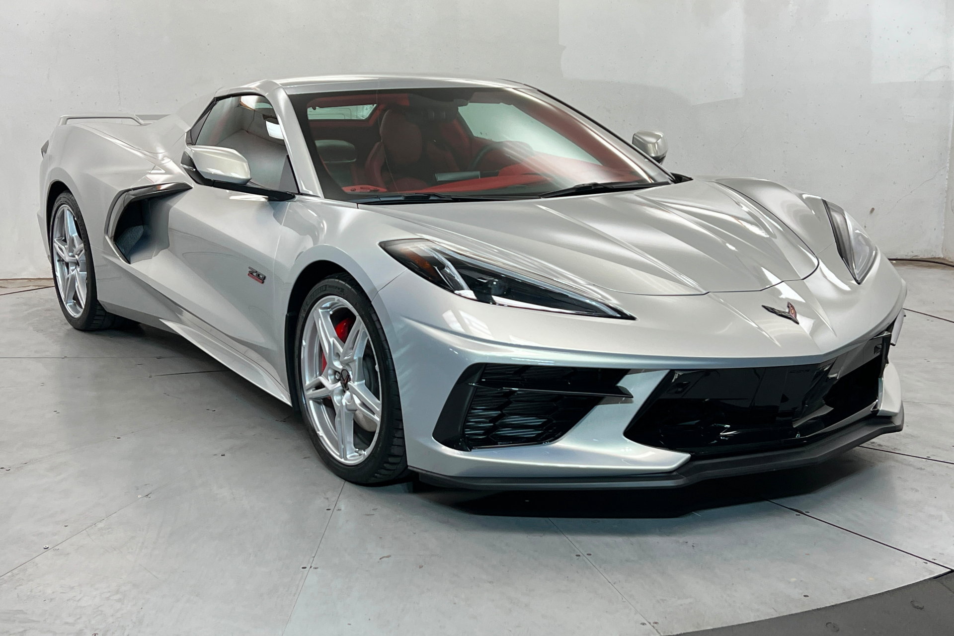 Used 2023 Chevrolet Corvette Stingray Premium Conv w/ Z51 Performance Package RWD image 8