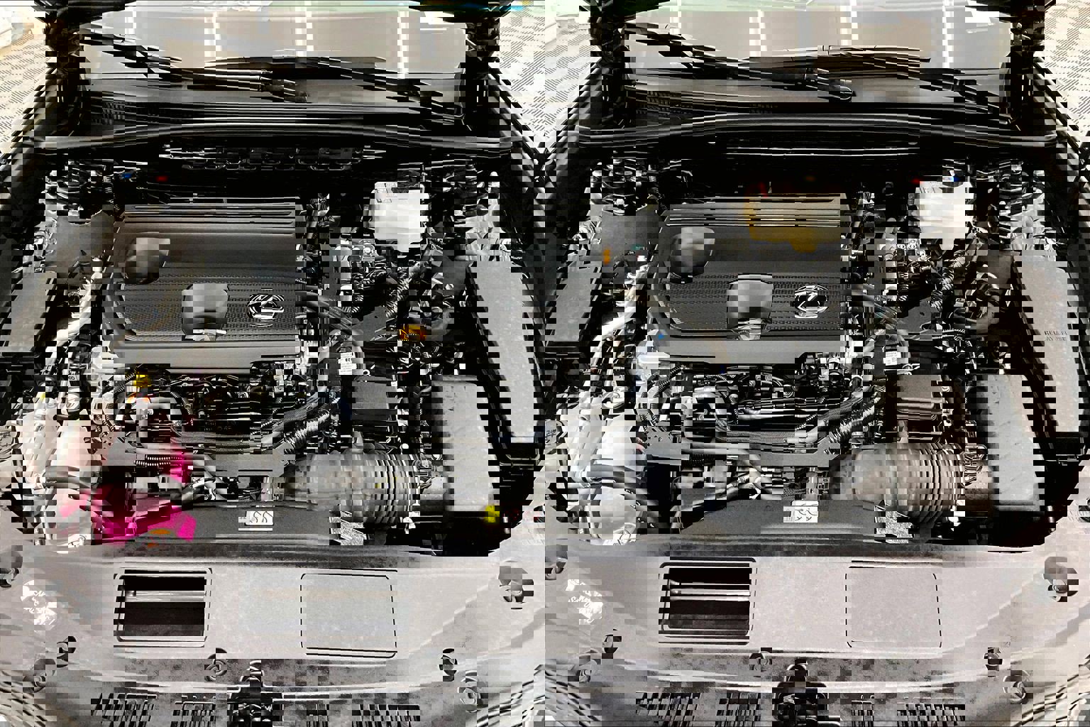 Used 2025 Lexus ES 300h w/ Premium Package image 9