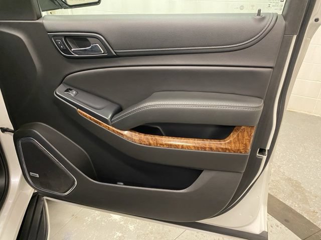 Used 2017 Chevrolet Suburban Premier AWD/4WD image 28