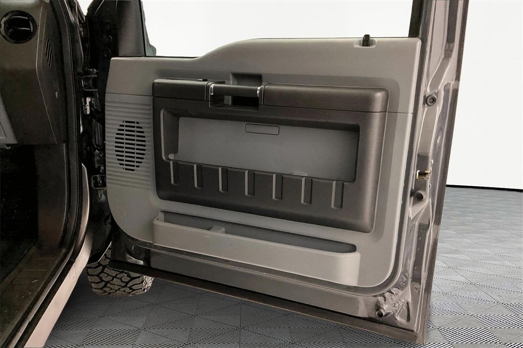 Used 2015 Ford F250 XL w/ Power Equipment Group image 20