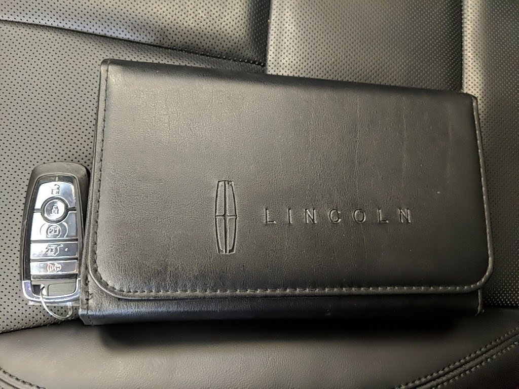 Certified 2022 Lincoln Corsair AWD w/ Equipment Group 101A image 27