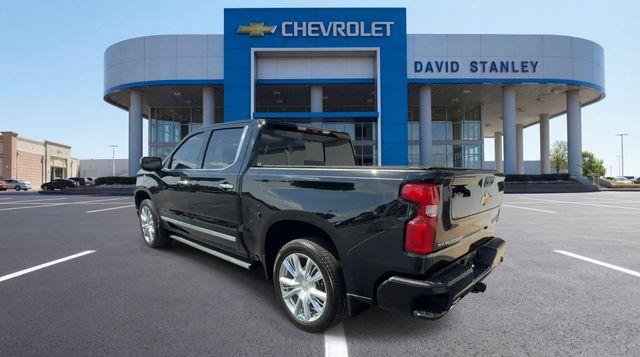 Used 2025 Chevrolet Silverado 1500 High Country AWD/4WD image 6