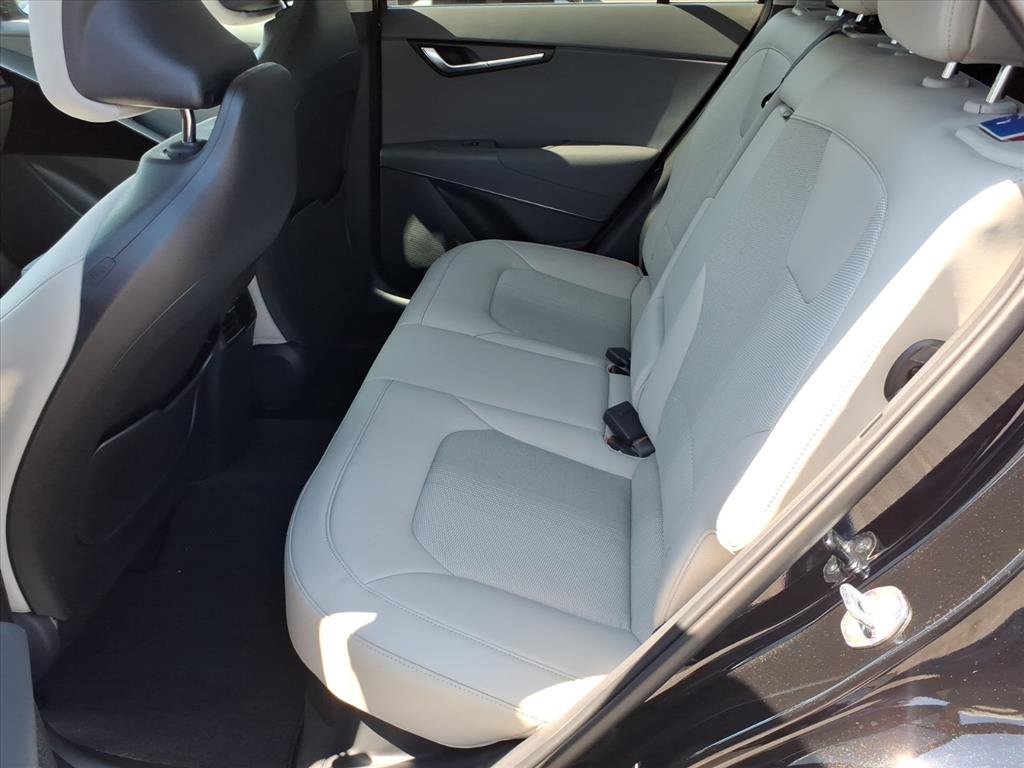 New 2025 Kia Niro EX FWD image 12