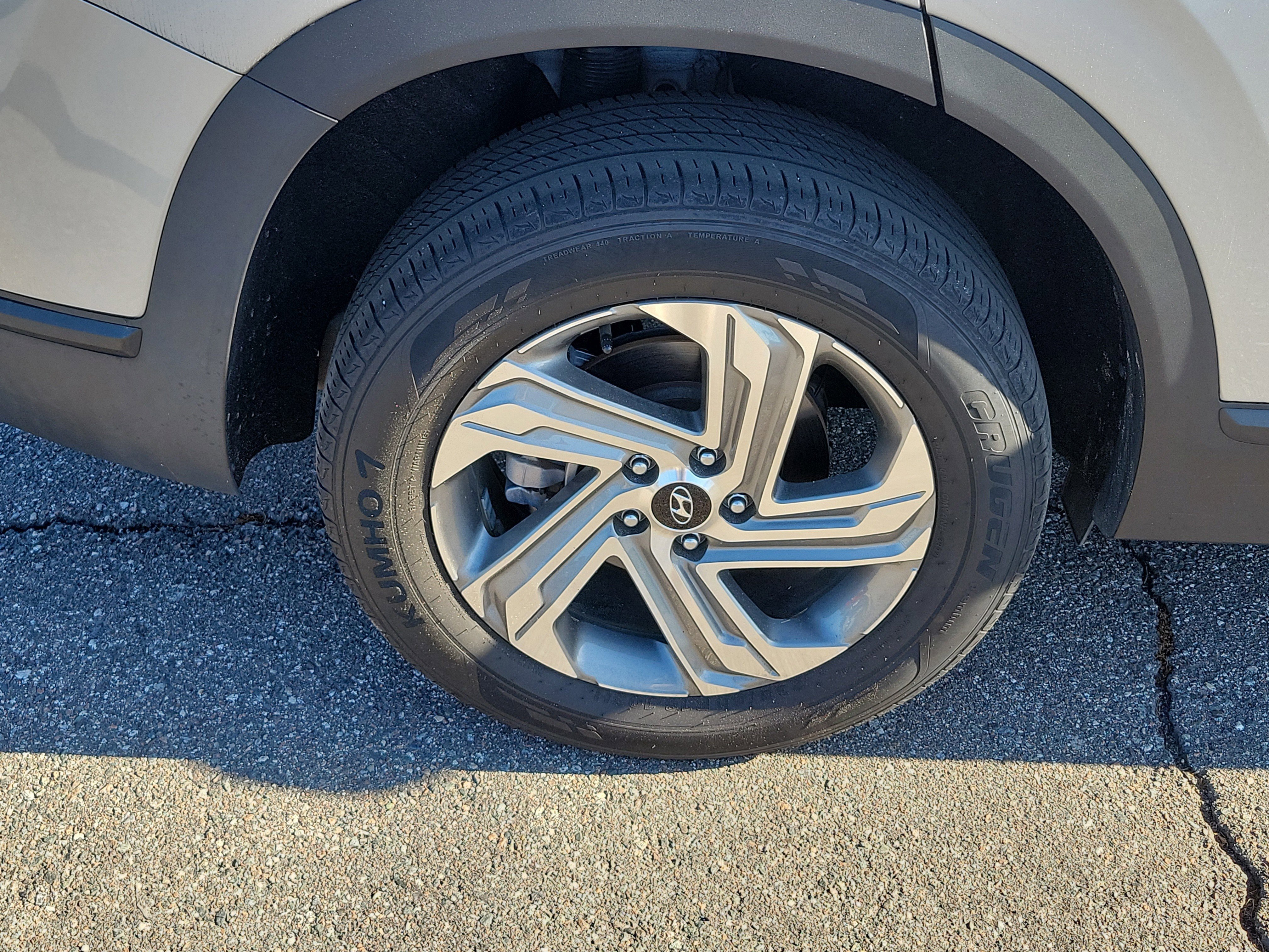 Used 2023 Hyundai Santa Fe SE w/ Cargo Package image 37