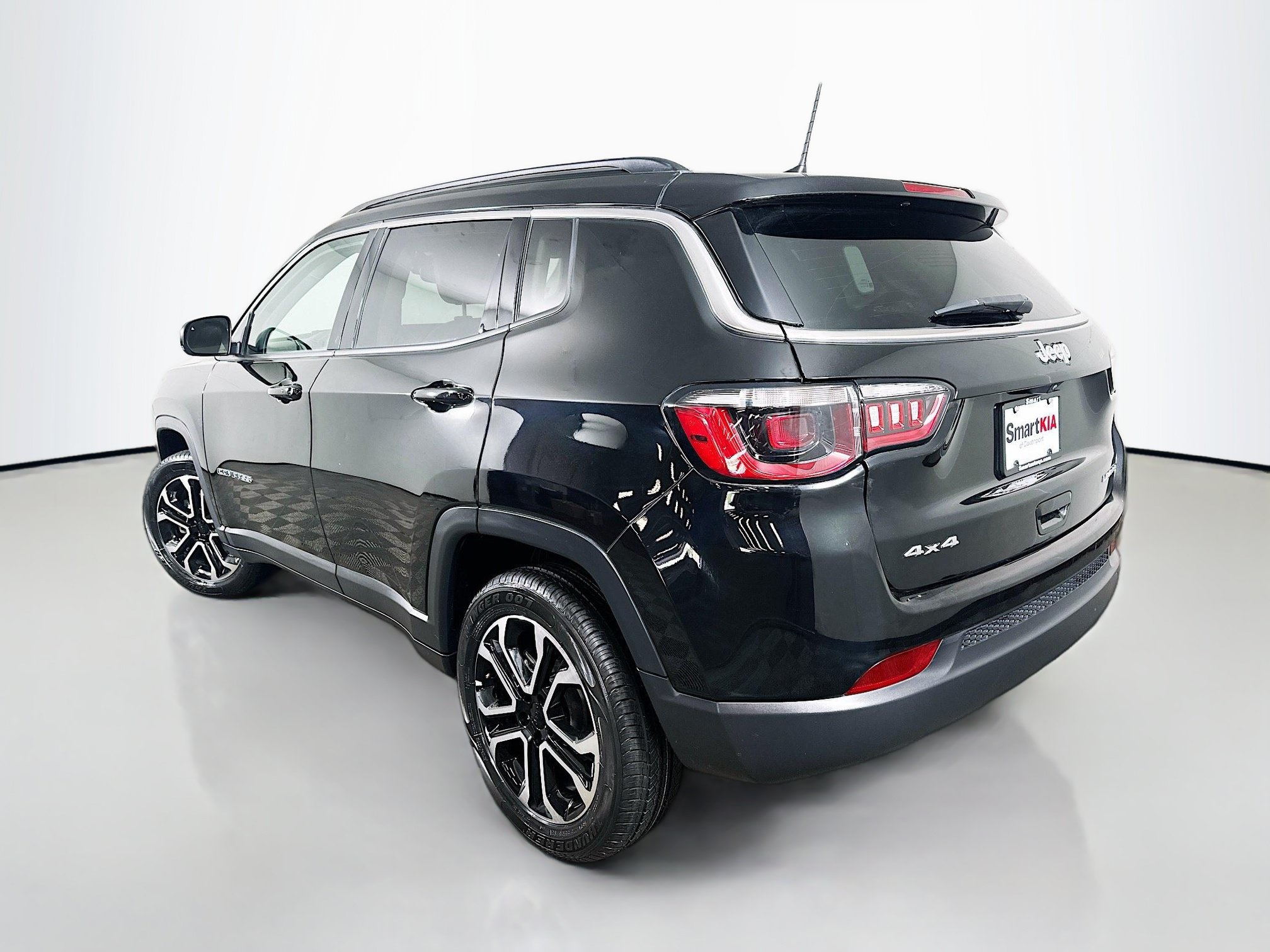 Used 2022 Jeep Compass Limited AWD/4WD image 5