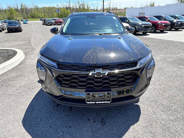 New 2026 Chevrolet Trax LT w/ Midnight Edition FWD image 9