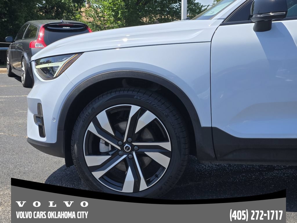 Certified 2024 Volvo XC40 B5 Ultimate w/ Protection Package Premier AWD/4WD image 6