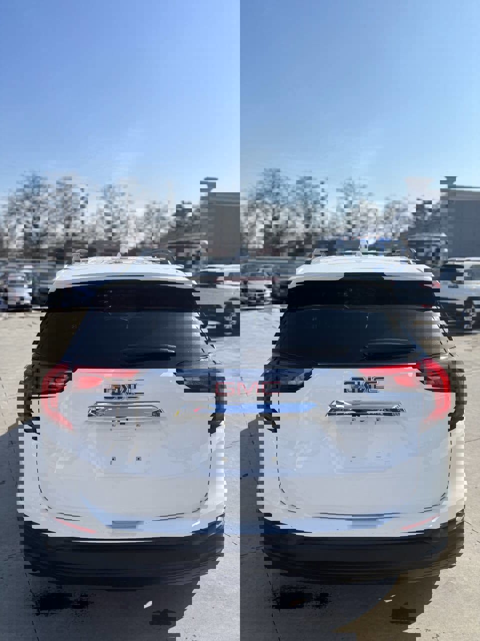 Used 2018 GMC Terrain SLE w/ Driver Convenience Package image 6