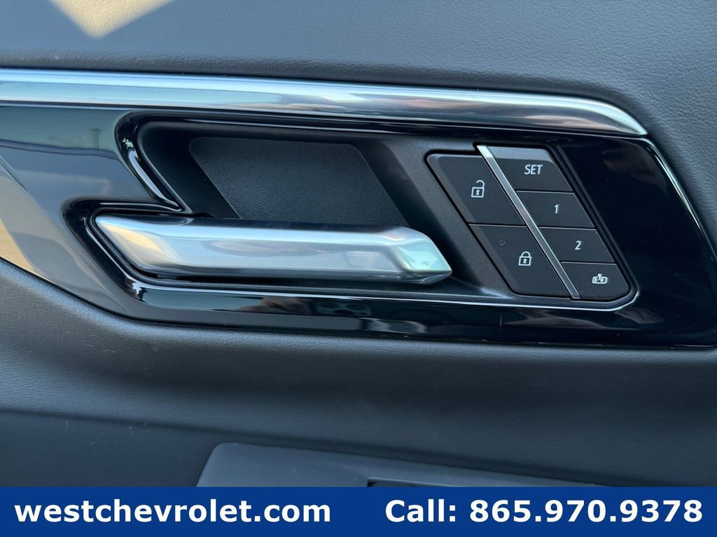 New 2026 Chevrolet Suburban Premier image 24