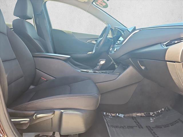 Used 2021 Chevrolet Malibu LT image 21