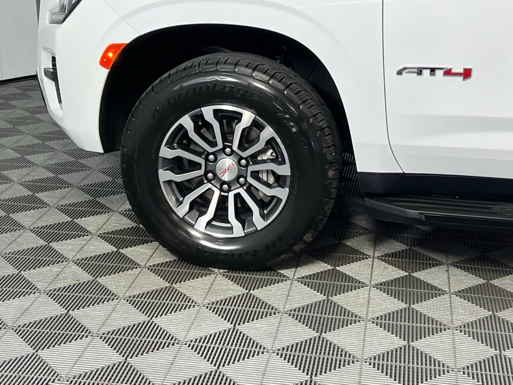 Used 2023 GMC Yukon AT4 image 11