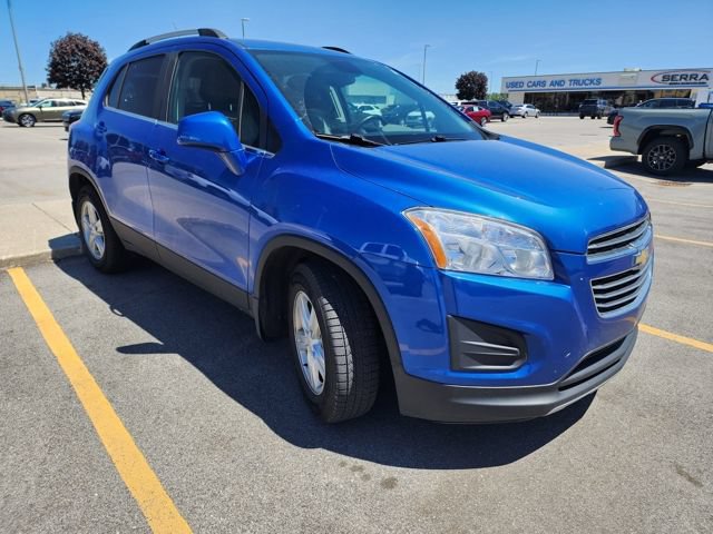 Used 2016 Chevrolet Trax LT w/ LT Convenience Package FWD image 3