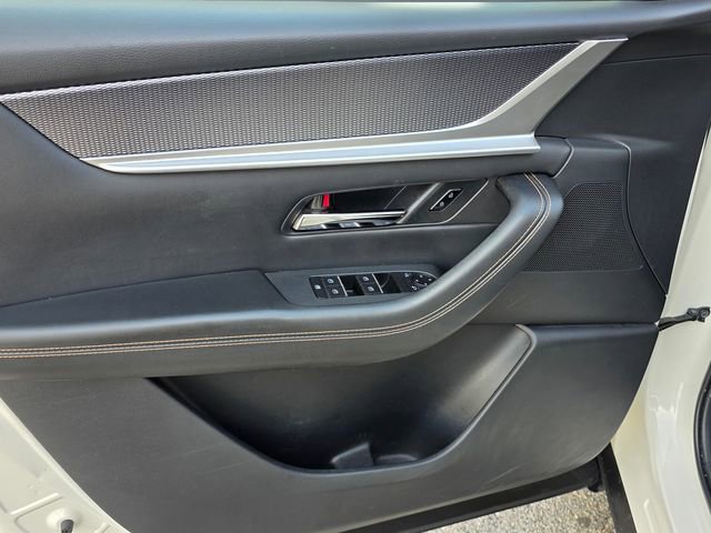 Used 2024 MAZDA CX-90 Plug-In Hybrid w/ Preferred image 8