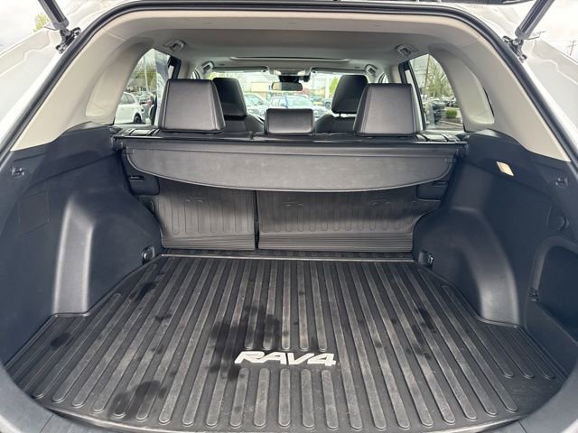 Certified 2023 Toyota RAV4 XLE Premium AWD/4WD image 38