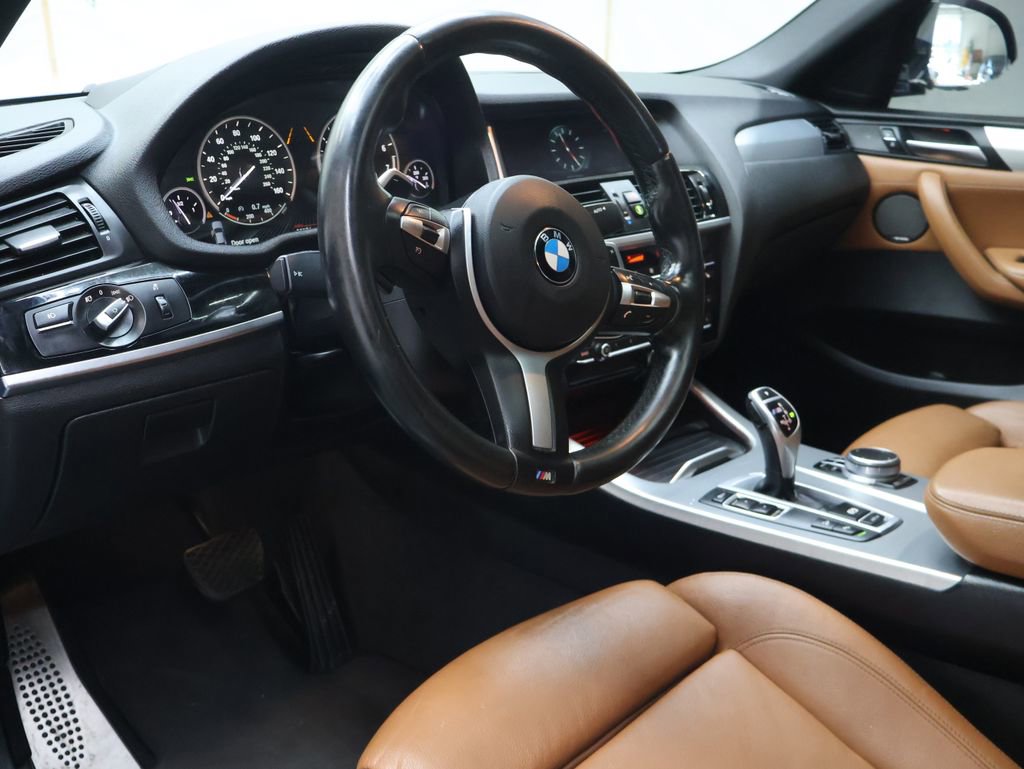 Used 2018 BMW X4 M40i image 18