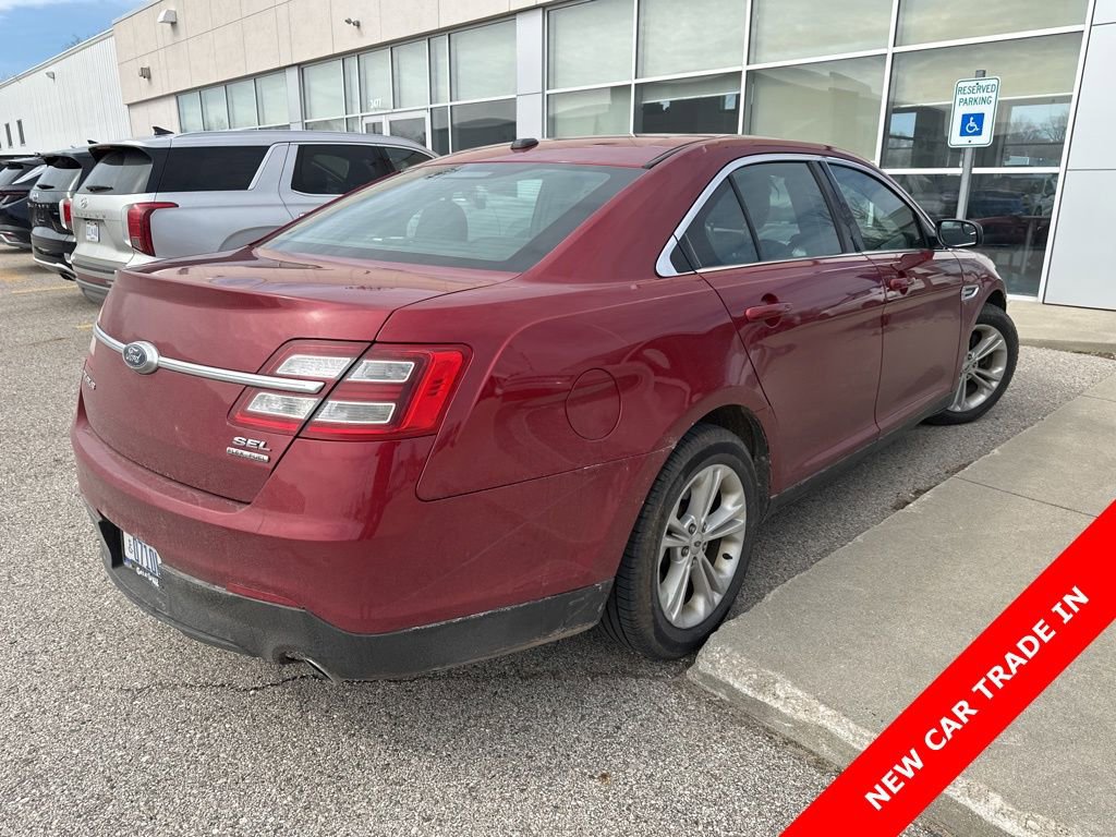 Used 2016 Ford Taurus SEL image 5