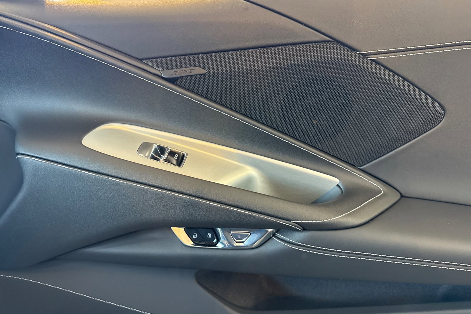 Used 2023 Chevrolet Corvette Stingray Premium Cpe w/ Z51 Performance Package RWD image 20
