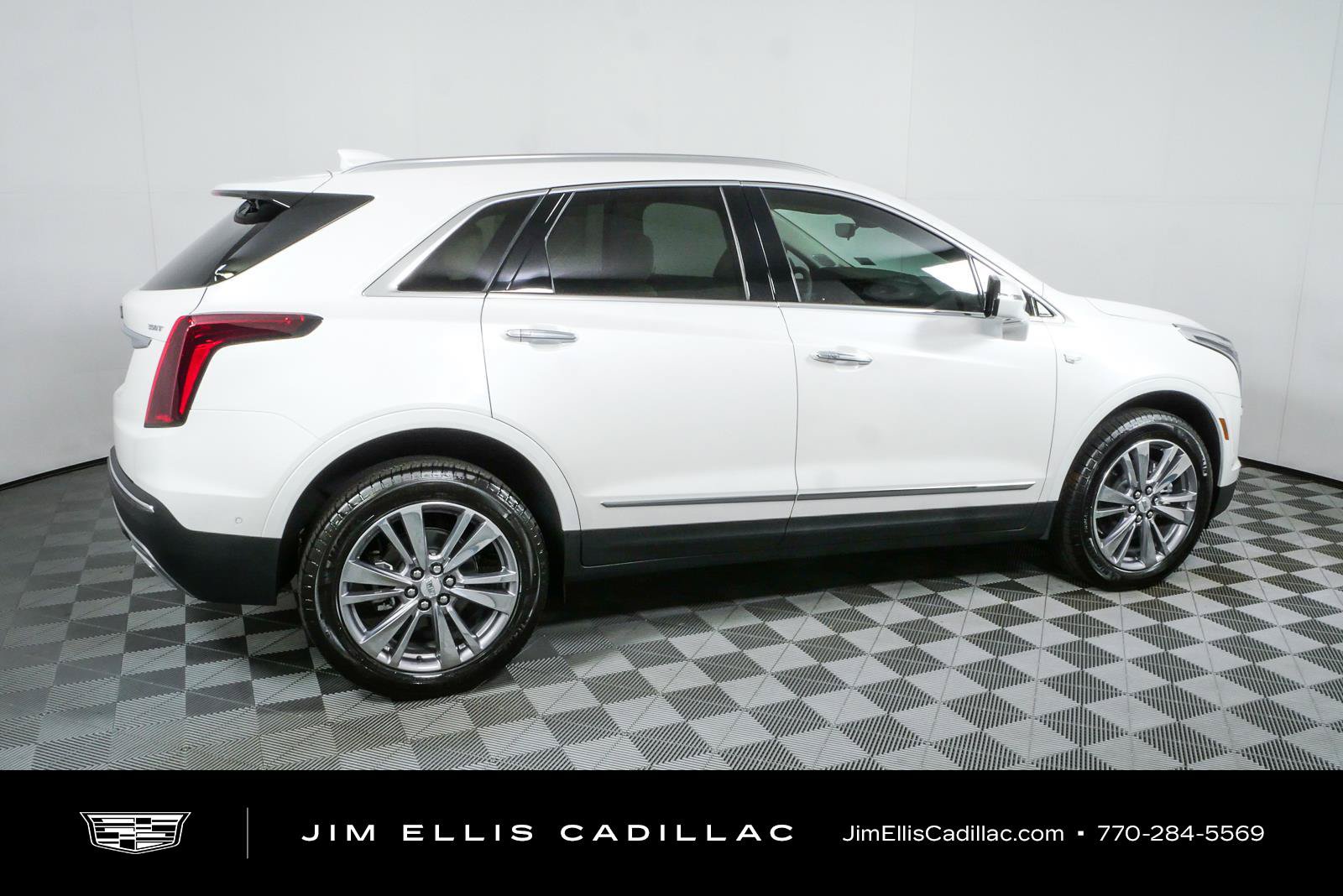 New 2026 Cadillac XT5 Premium Luxury w/ Driver Assist Package FWD image 2