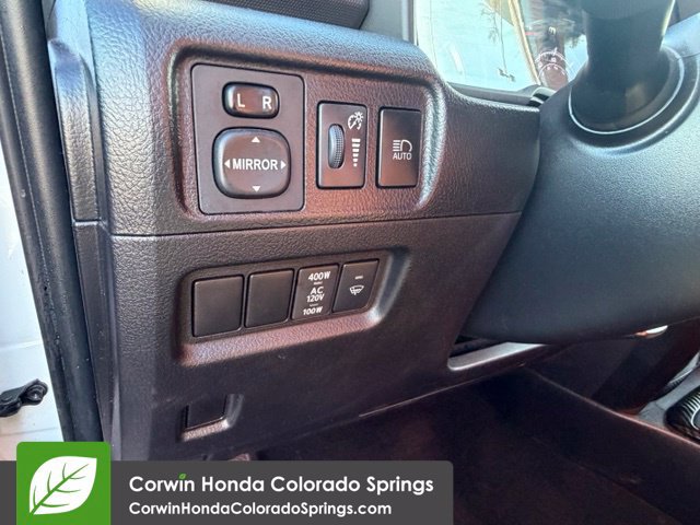 Used 2022 Toyota 4Runner TRD Off-Road AWD/4WD image 17