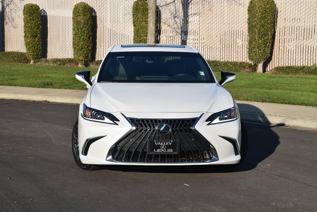 New 2025 Lexus ES 350 w/ Premium Package image 2