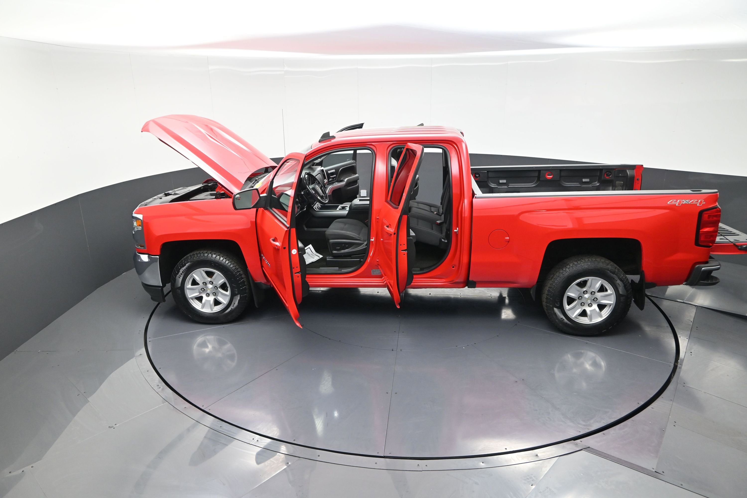 Used 2017 Chevrolet Silverado 1500 LT w/ All Star Edition image 15